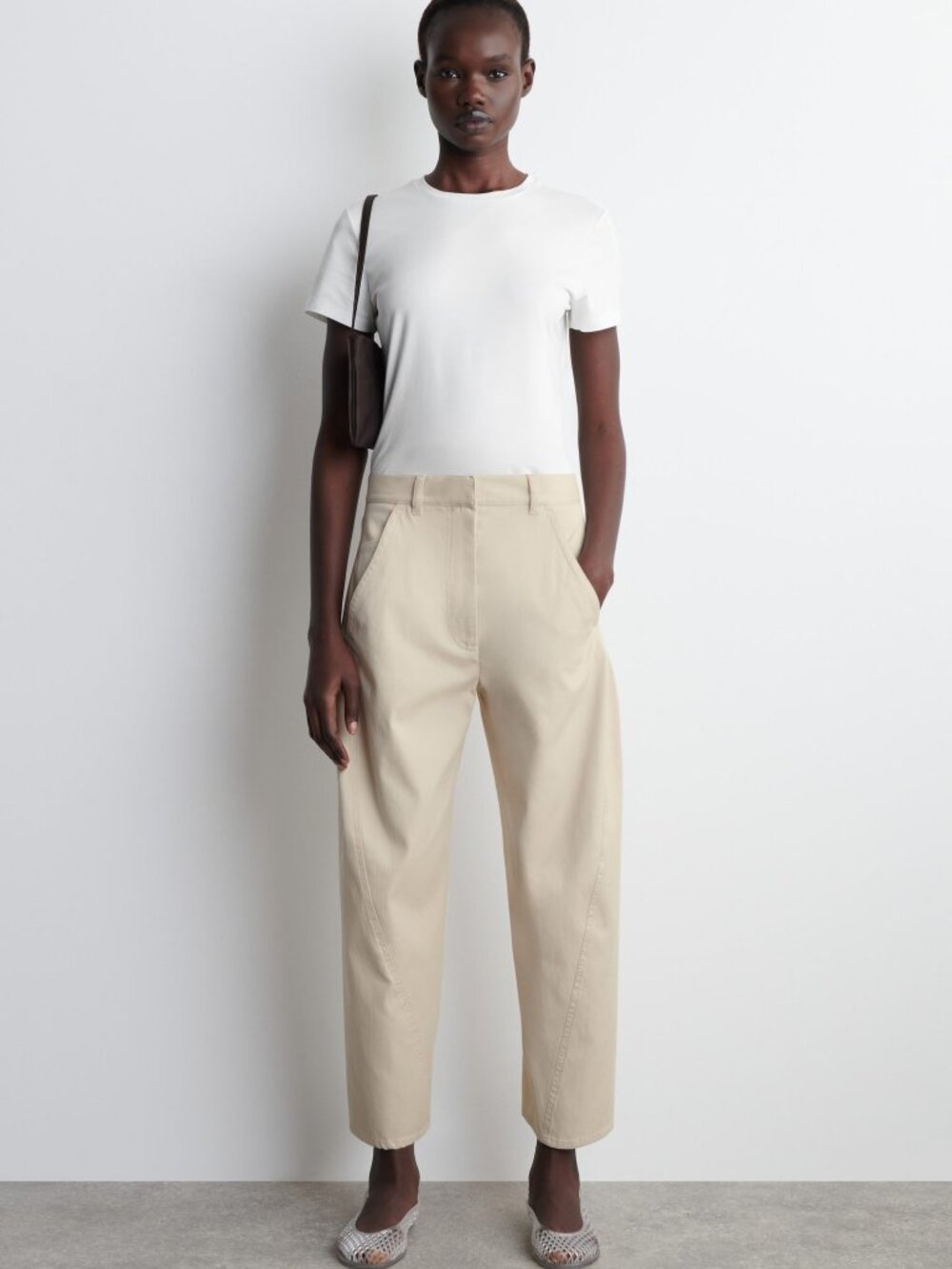 COS Barrel Leg Cotton Trousers in Off-White Size 6 NWT